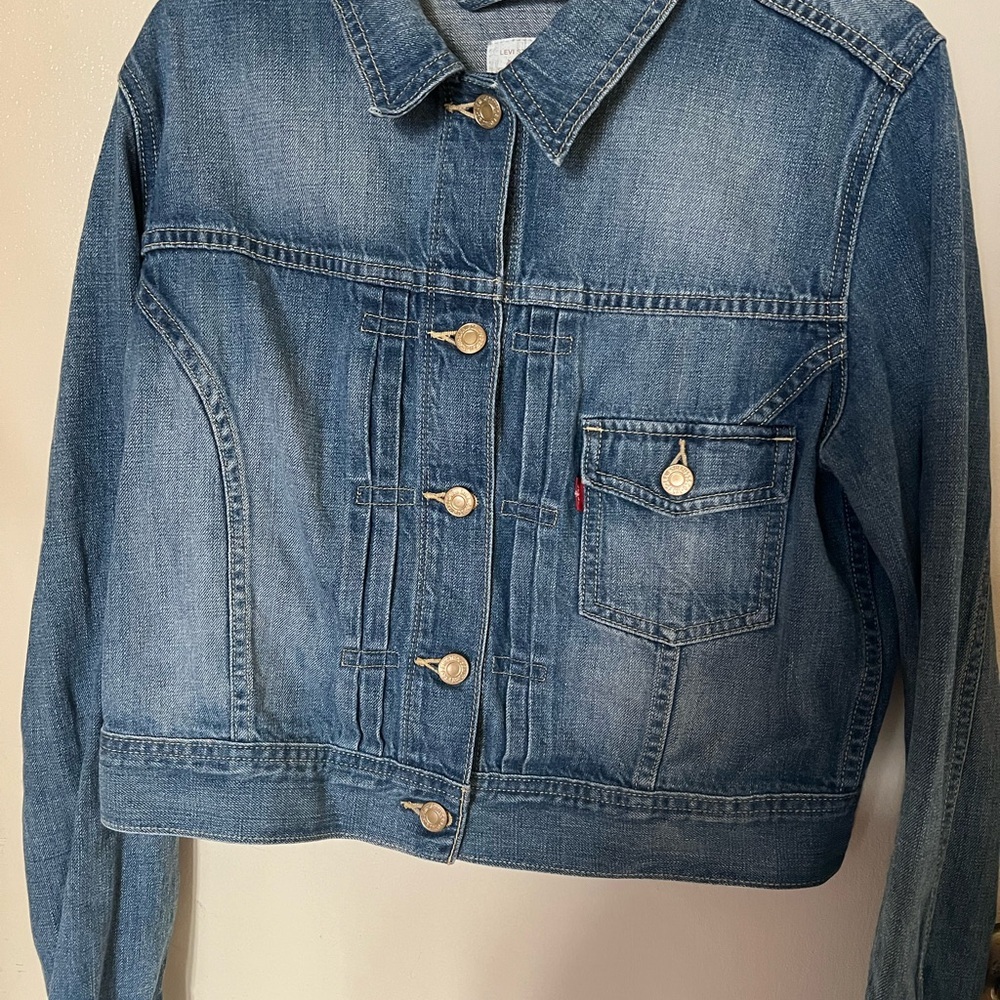 Levi's Classic Blue Denim Jacket - Picture 2 of 5